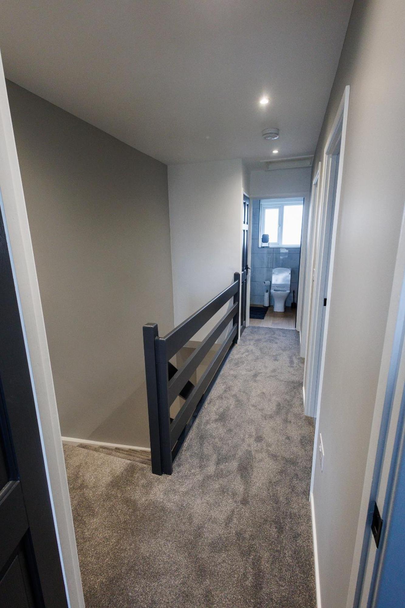 Uber Stylish 3 Bedroom Home Off Road Parking Near Town Centre And Bike Park Wales Merthyr Tydfil Exterior photo