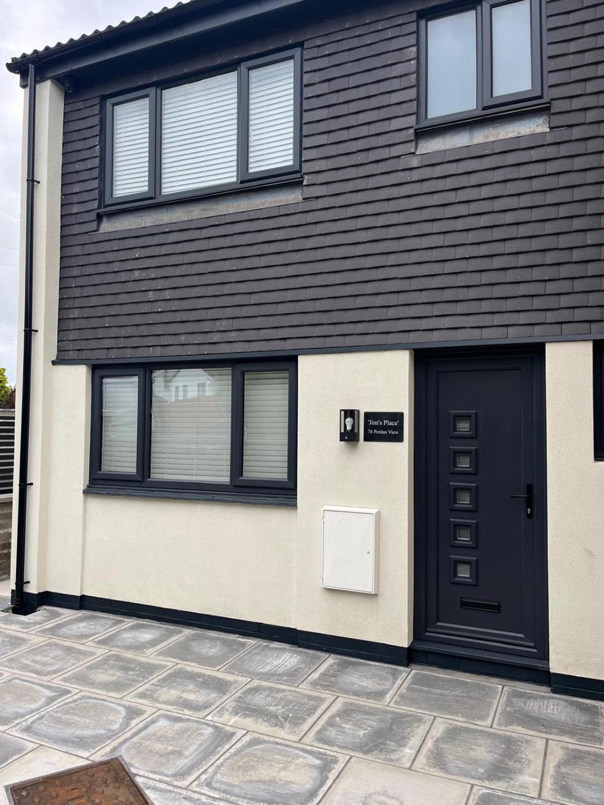 Uber Stylish 3 Bedroom Home Off Road Parking Near Town Centre And Bike Park Wales Merthyr Tydfil Exterior photo